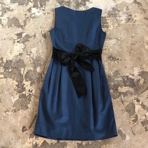 Club Monaco Blue & Black Sleeveless Dress With Bow